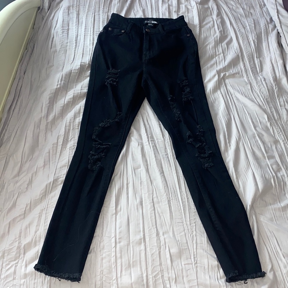NWOT Fashion Nova Black Ultra High Waisted Jeans size 5/6